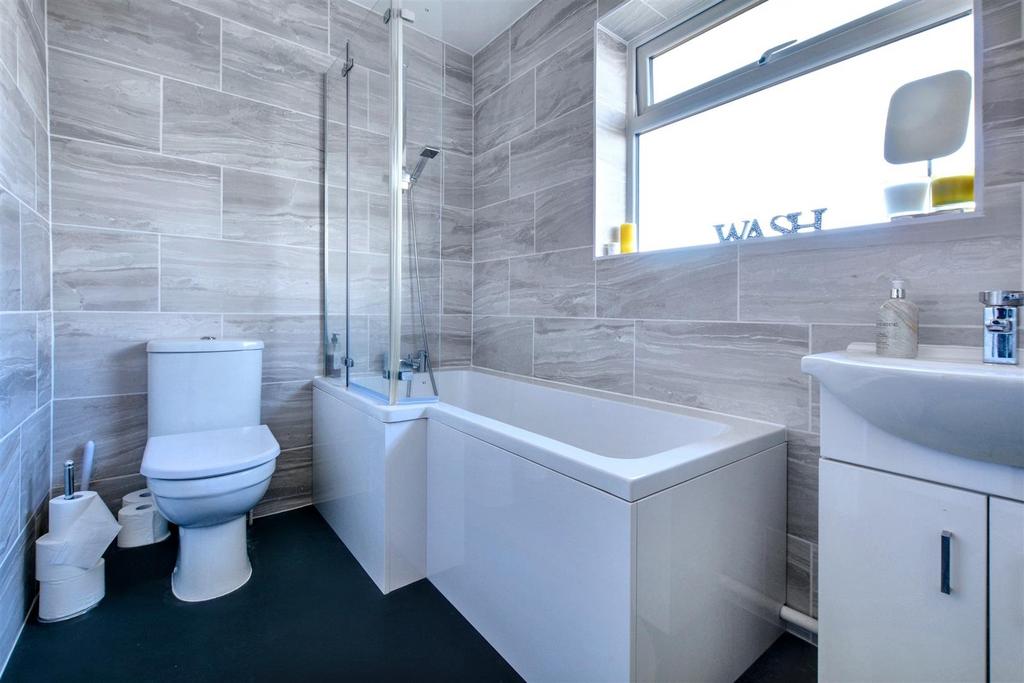 Bathroom.jpeg