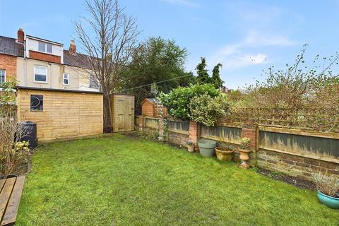 13 Edwy Parade, Gloucester, GL1 2QH