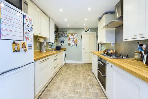 13 Edwy Parade, Gloucester, GL1 2QH