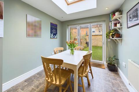 13 Edwy Parade, Gloucester, GL1 2QH
