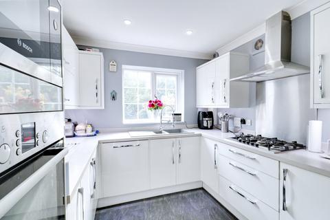 38 Birch Crescent, South Ockendon, RM15 6TZ