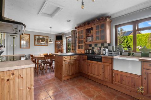 4 bedroom detached house for sale, St. Marks Close, Evesham WR11