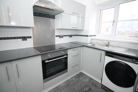 2 bedroom flat to rent, Wheatsheaf Close, Isle of Dogs, E14