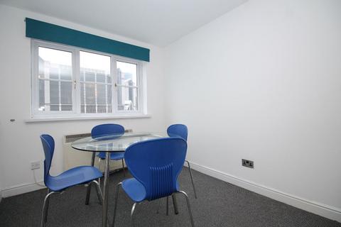 2 bedroom flat to rent, Wheatsheaf Close, Isle of Dogs, E14