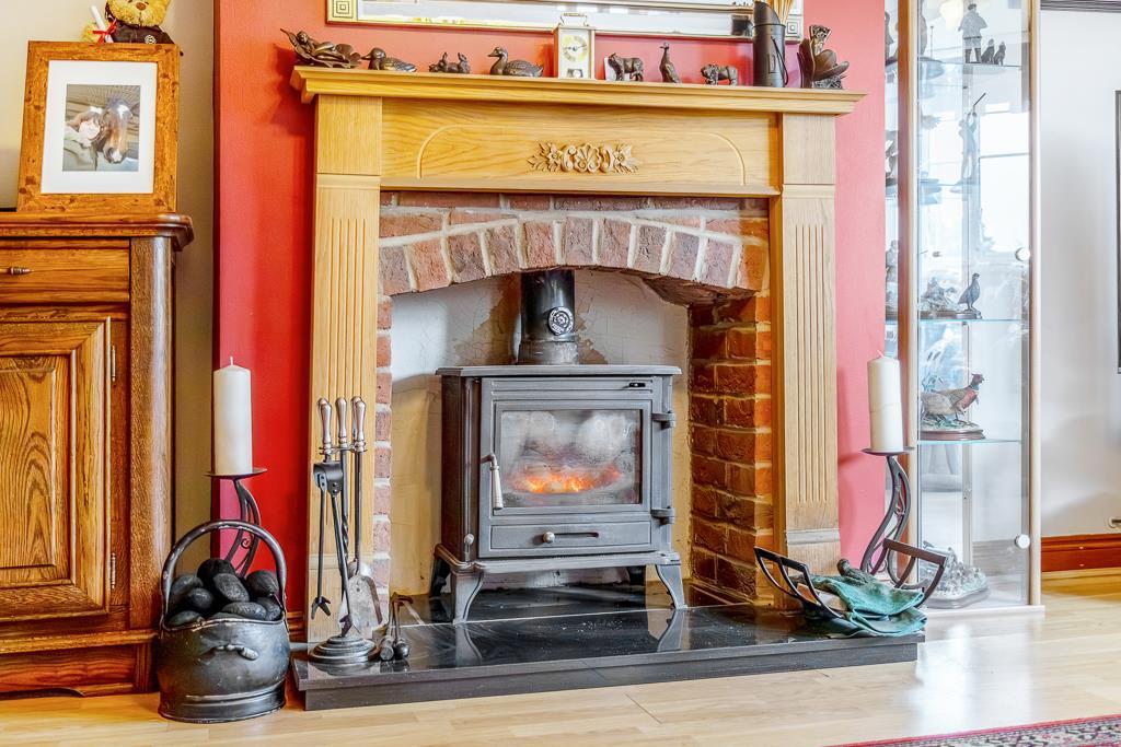 87 Seas End Road (Moulton Seas End)-30.jpg
