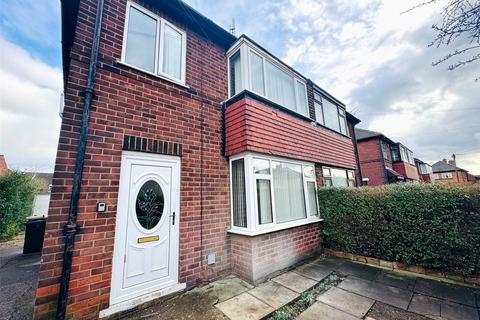 3 bedroom semi-detached house to rent, Lauder Road, Bentley, Doncaster, DN5