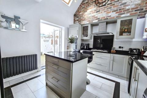 4 bedroom semi-detached bungalow for sale, Readhead Road, South Shields, Tyne and Wear, NE34 6HS