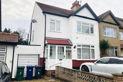 3 bedroom semi-detached house to rent, DOWNHURST AVENUE