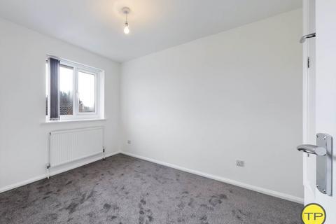 3 bedroom semi-detached house to rent, Fletton Fields, Cambridgeshire PE2