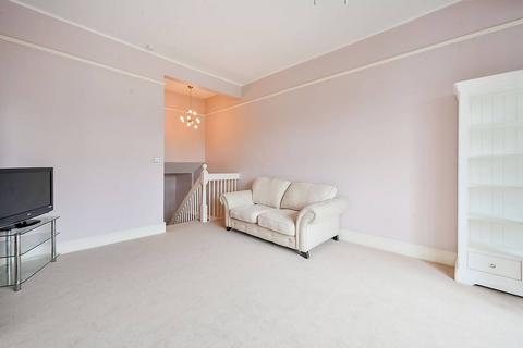 2 bedroom flat to rent, Grove Park Terrace, London, Grove Park, London, W4