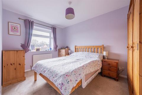 3 bedroom end of terrace house for sale, Copperfield Close, Kennington TN24