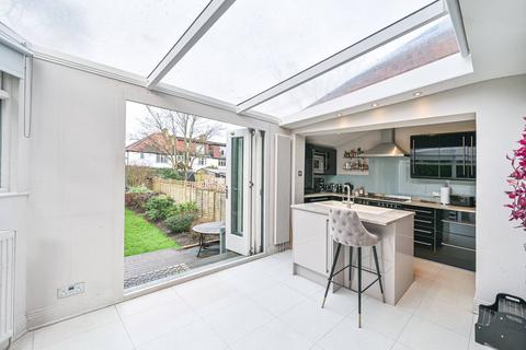 Talland Hammers Lane, London, NW7 4BY