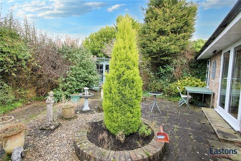 3 Royal Drive, Epsom, KT18 5PR