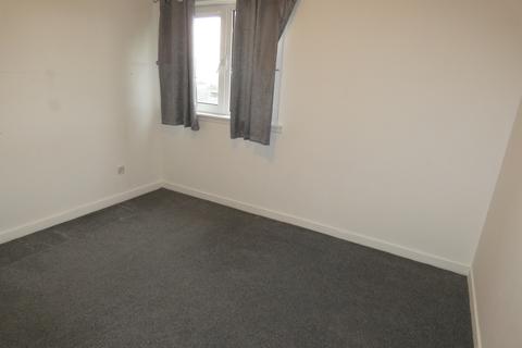 3 bedroom ground floor flat to rent, Beechgrove Street, Rigside ML11