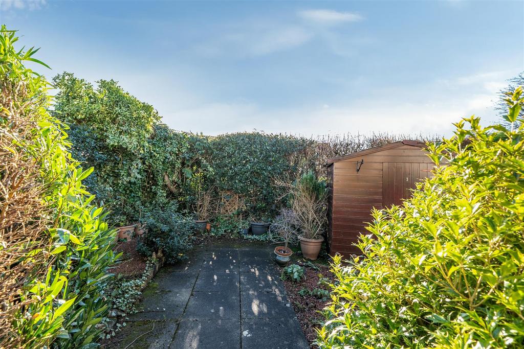 Side garden