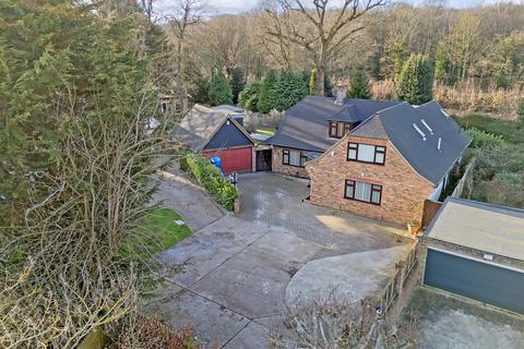 2 The Birches, Brentwood, CM13 2AJ