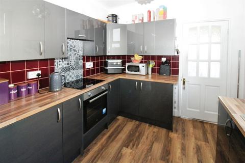 3 bedroom end of terrace house for sale, Durham Street, Hull