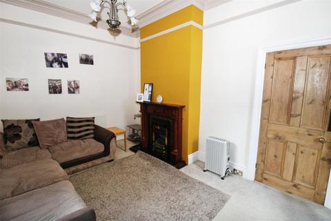 3 bedroom end of terrace house for sale, Durham Street, Hull