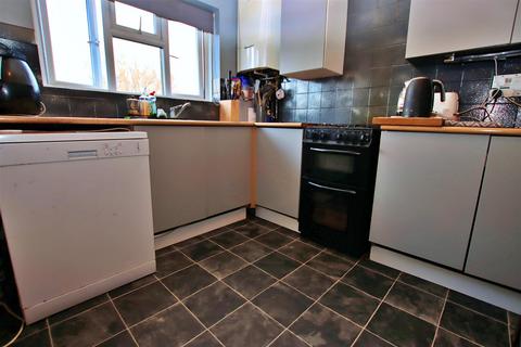 1 bedroom flat for sale, Tempsford Avenue, Borehamwood