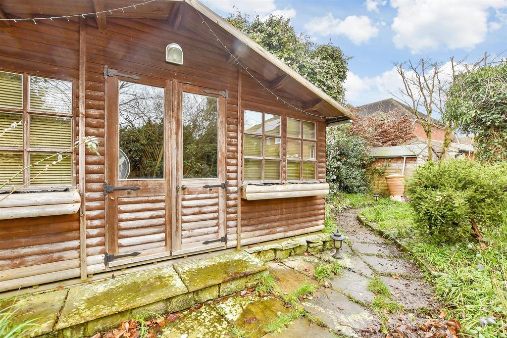 Workshop/Outbuildings