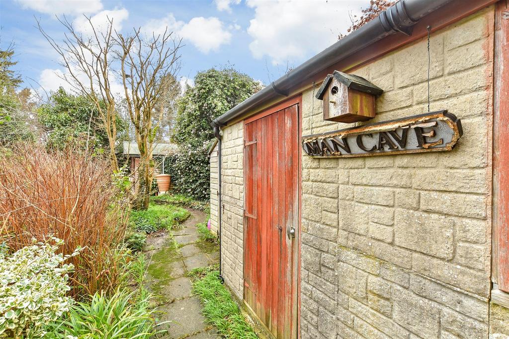 Workshop/Outbuildings