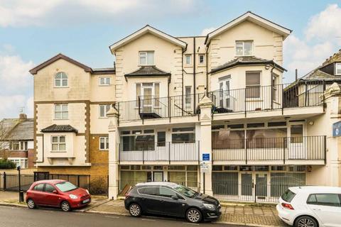 1 bedroom apartment to rent, 25-27, St Johns Road, TW7