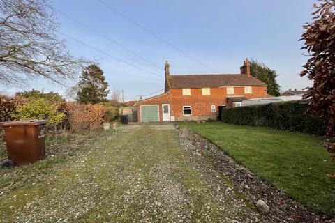 3 bedroom semi-detached house for sale, 4 Farm Way, Toftwood, Dereham, Norfolk NR19 1SF