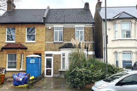 2 bedroom semi-detached house for sale, 31 Ravenscroft Road, Beckenham, Kent, BR3 4TP