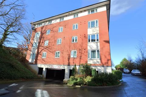 2 bedroom penthouse for sale, North Drive, Hatfield