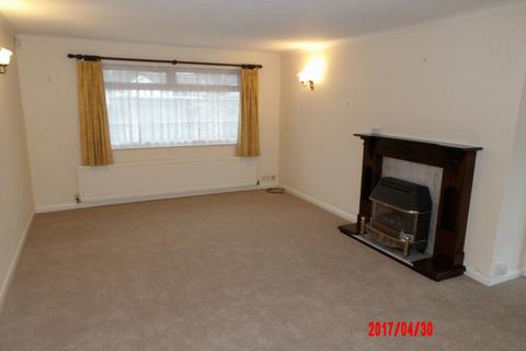 3 bedroom bungalow to rent, Chichester Close, Barnstaple, EX32