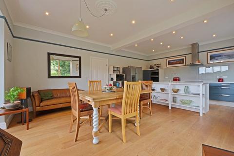 Chellean Cottage Cusgarne, Truro, TR4 8RW