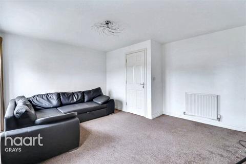 4 bedroom terraced house to rent, Schoolfield Way, Grays