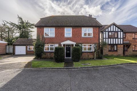 4 bedroom detached house for sale, Gray Close, Warsash, Southampton, Hampshire. SO31 9TB