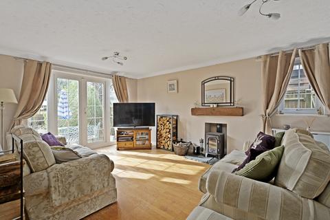4 bedroom detached house for sale, Gray Close, Warsash, Southampton, Hampshire. SO31 9TB