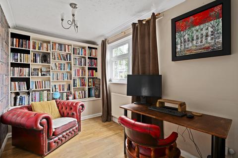 21 Gray Close, Warsash, Southampton, SO31 9TB