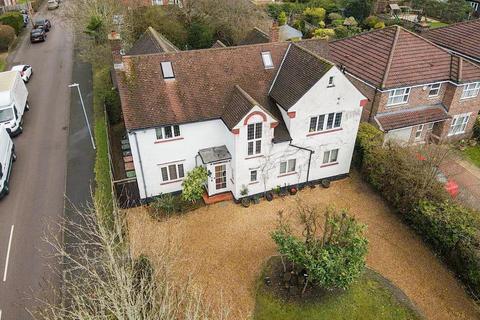 7 bedroom detached house for sale, Chiltern Avenue, Bushey WD23