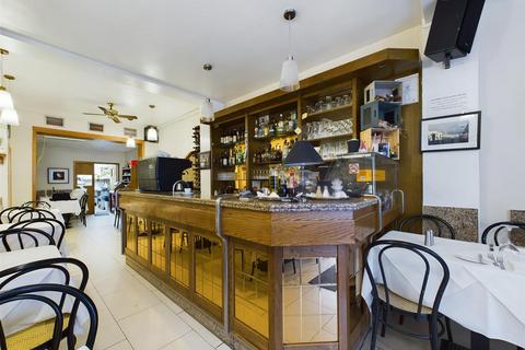 Restaurant for sale, Blackstock Road, London N4