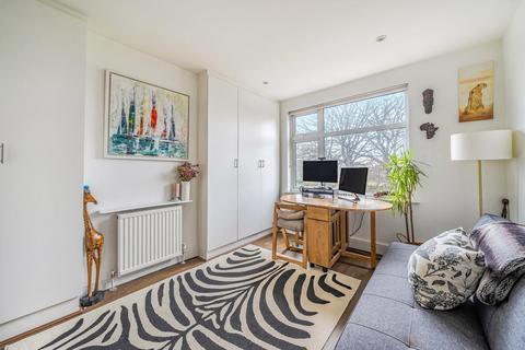 13a Berrylands, London, SW20 9HD
