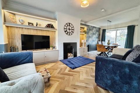 15 Acre Lane, Eccleshill, Bradford, BD2 2EH
