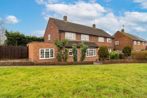 3 bedroom semi-detached house for sale, Stanborough Avenue, Borehamwood WD6