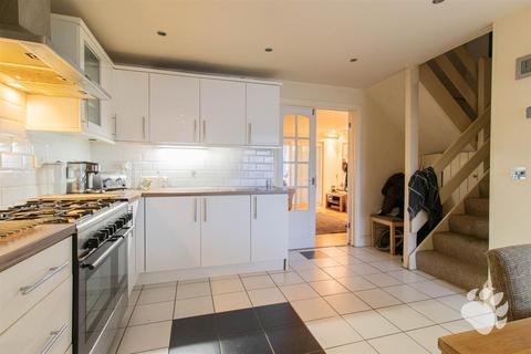 42 Broomfields, Basildon, SS13 3LG
