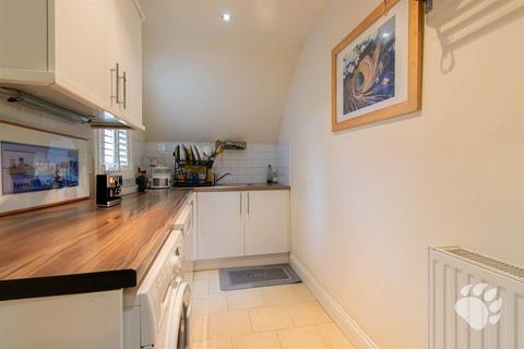 42 Broomfields, Basildon, SS13 3LG