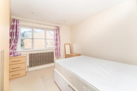 2 bedroom terraced house for sale, Tawny Close, W13