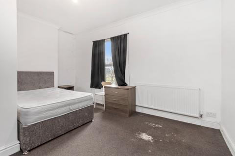 3 bedroom end of terrace house for sale, Manchester Road, Warrington, WA1