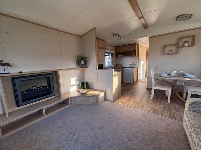 Silver Sands - Carnaby -Classic  For Sale