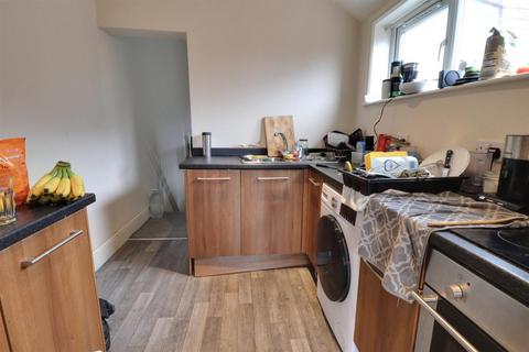 2 bedroom flat for sale, Walthall Street, Crewe