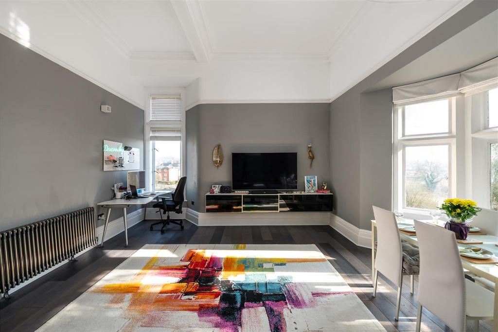 21 Victoria Court internals11.jpg