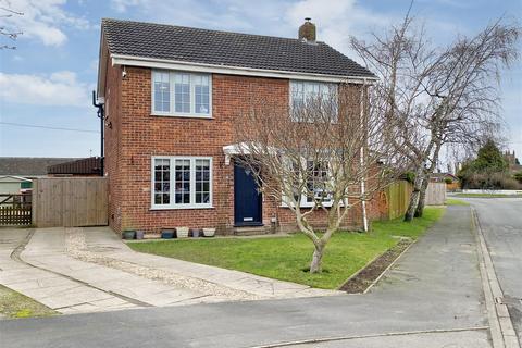 4 bedroom detached house for sale, Newton Crescent, Leeming, Northallerton