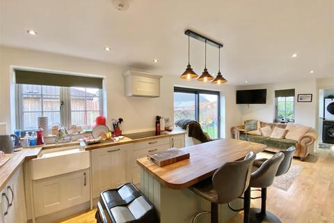 4 bedroom detached house for sale, Newton Crescent, Leeming, Northallerton