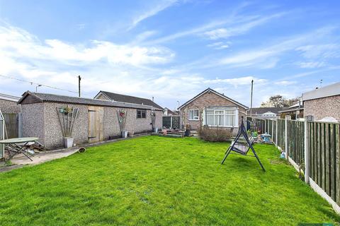 3 bedroom bungalow for sale, Ulverston Avenue, Askern, Doncaster, South Yorkshire, DN6